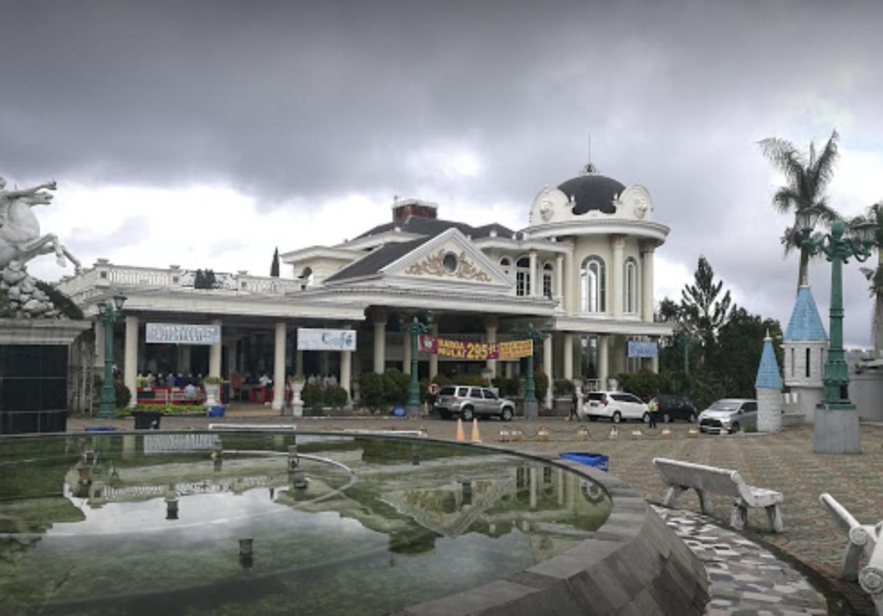 Villa Musti Green Apple Cipanas Sindanglaya Luaran gambar